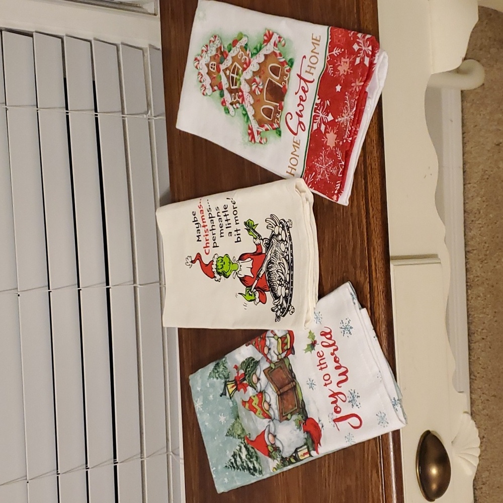 Decorative holiday dish towels